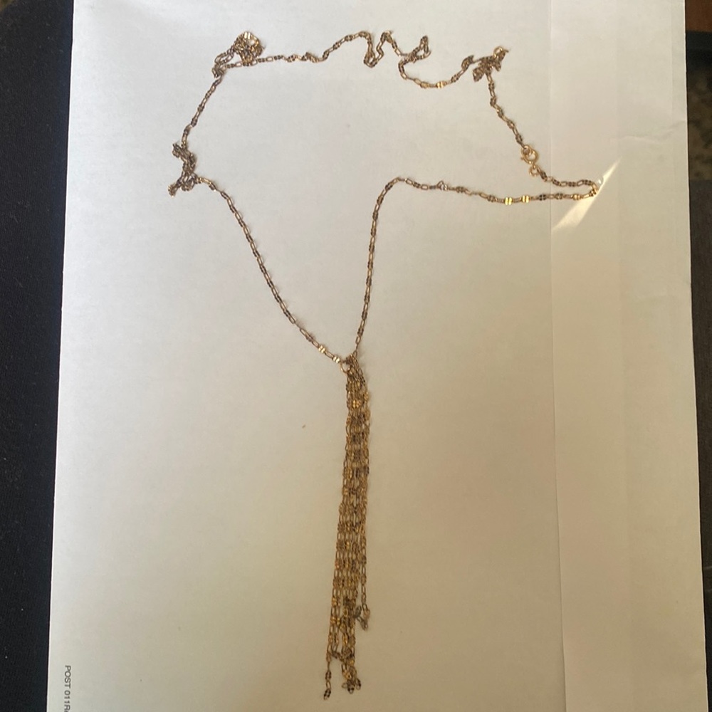 Long necklace with tassels